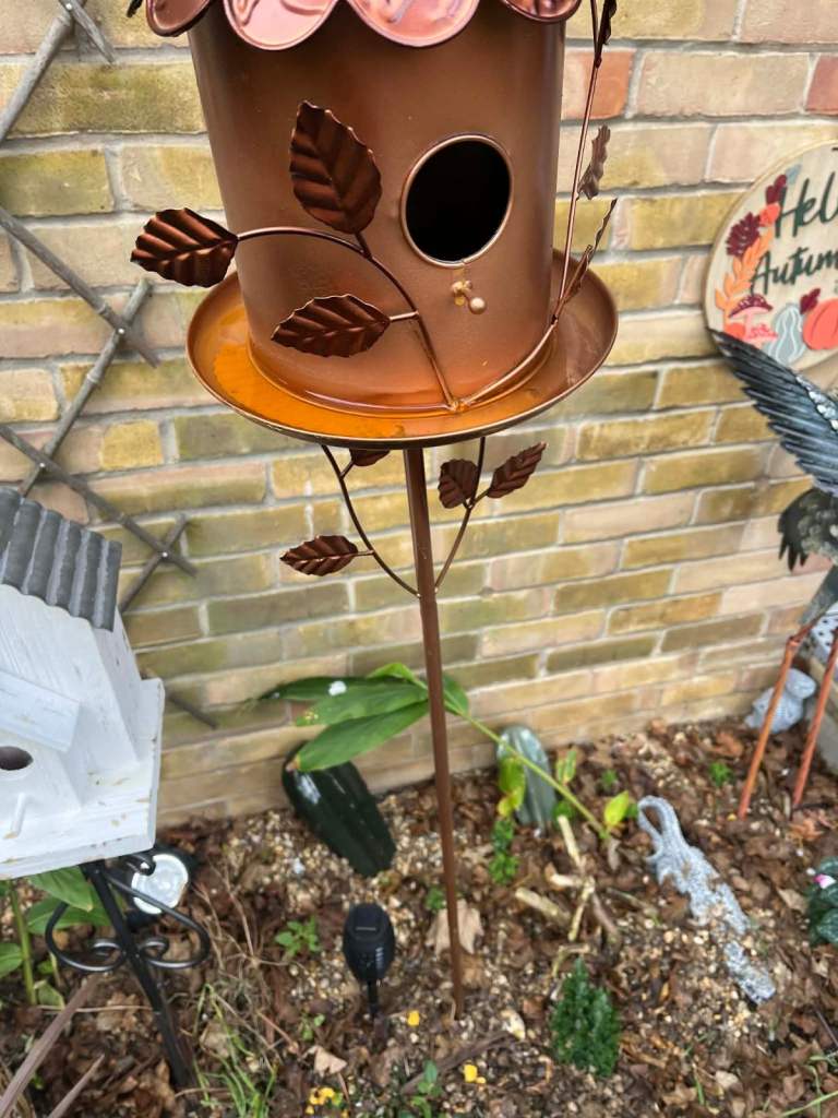 3 left bird houses now ten eaxh 