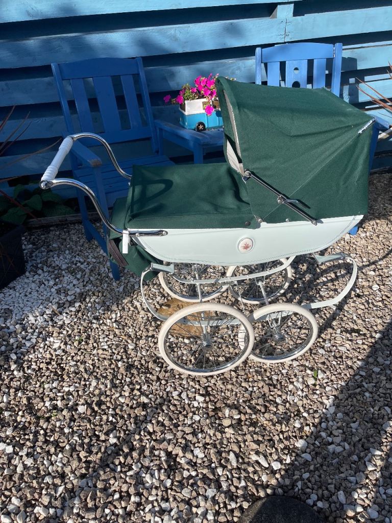image for Silver Cross dolls pram