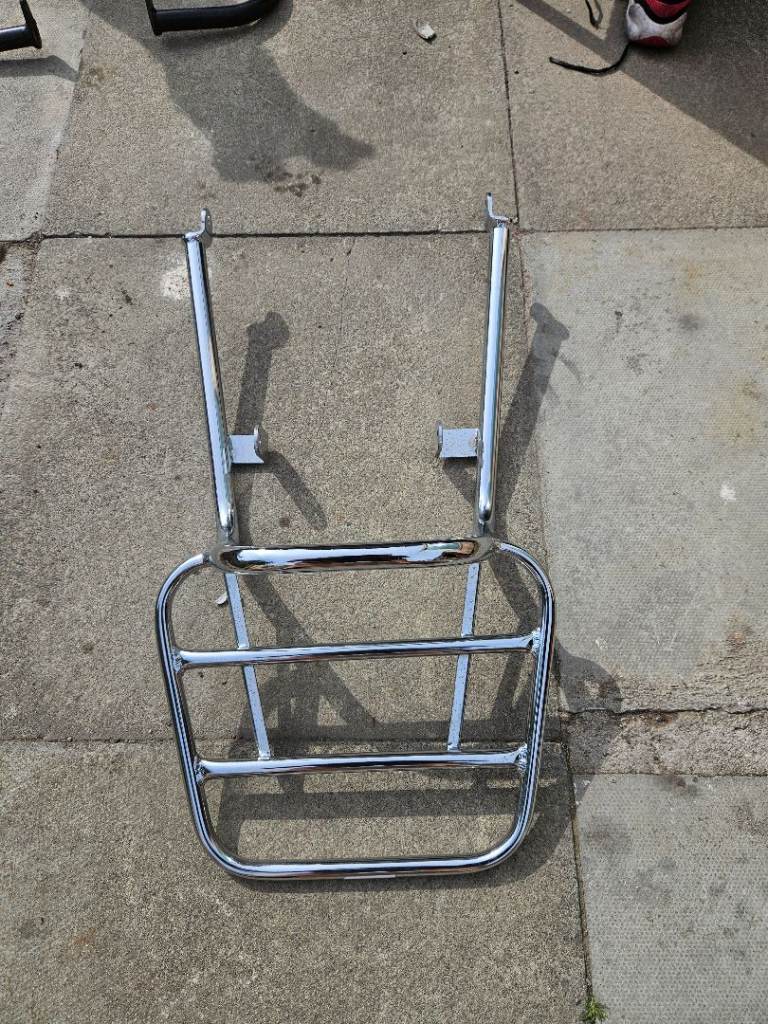Motorcycle rear rack