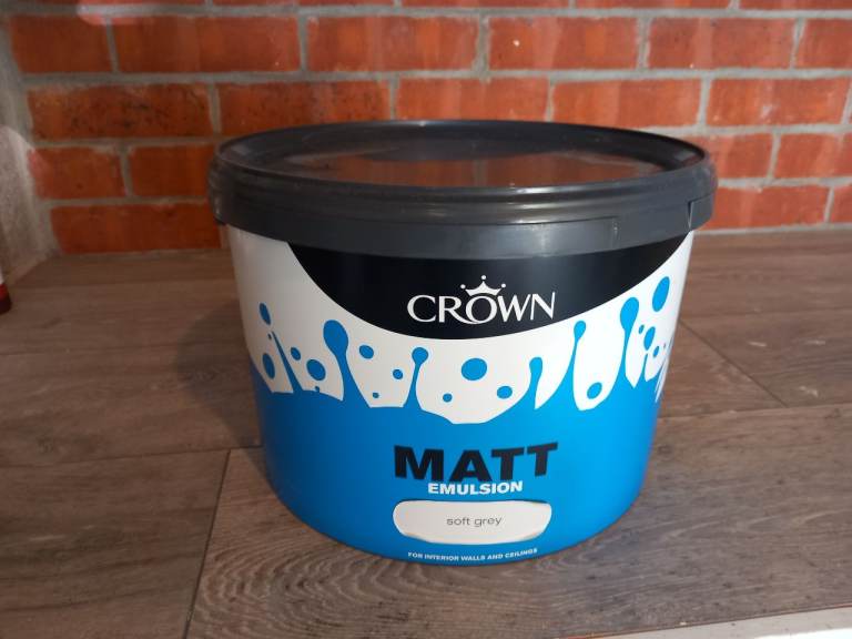 10 litre Crown Matt Emulsion 