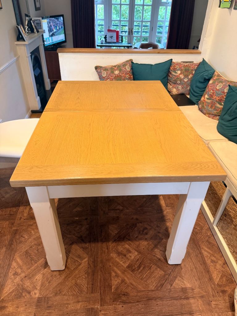 The Cotswold Company Oak Extending Dining Table