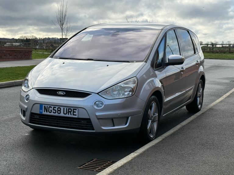2008 Ford S-Max 1.8 TDCi Titanium • Manual • 7 Seater