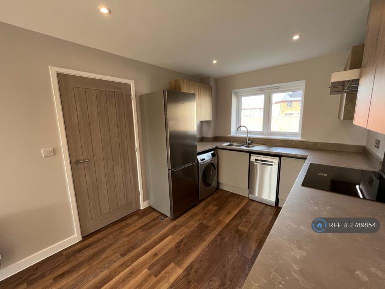 3 bedroom house in Bayley Place, Exeter, EX1 (3 bed) (#2789854)