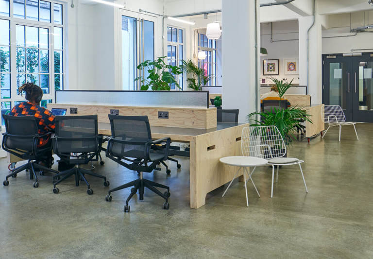 Aldgate Serviced Offices - Sizes From 4 to 85 People - Flexible Furnished Spaces E1