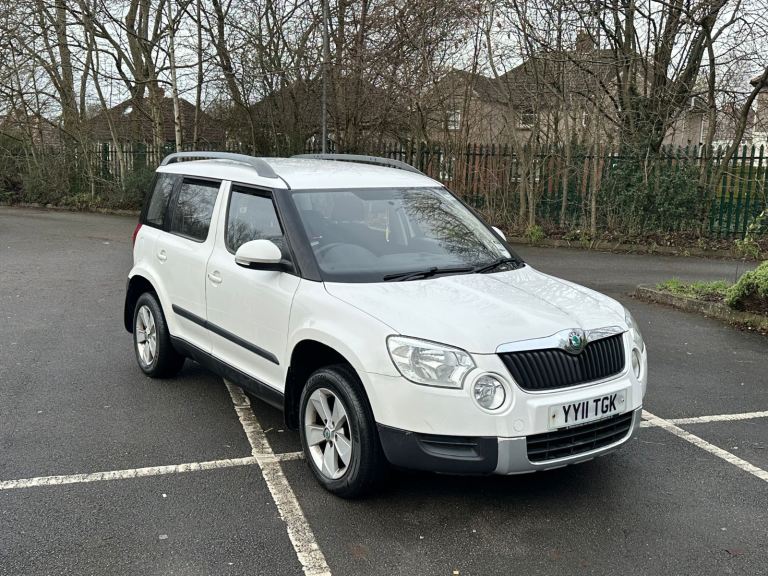 Skoda, YETI, Hatchback, 2011, Manual, 1968 (cc), 5 doors