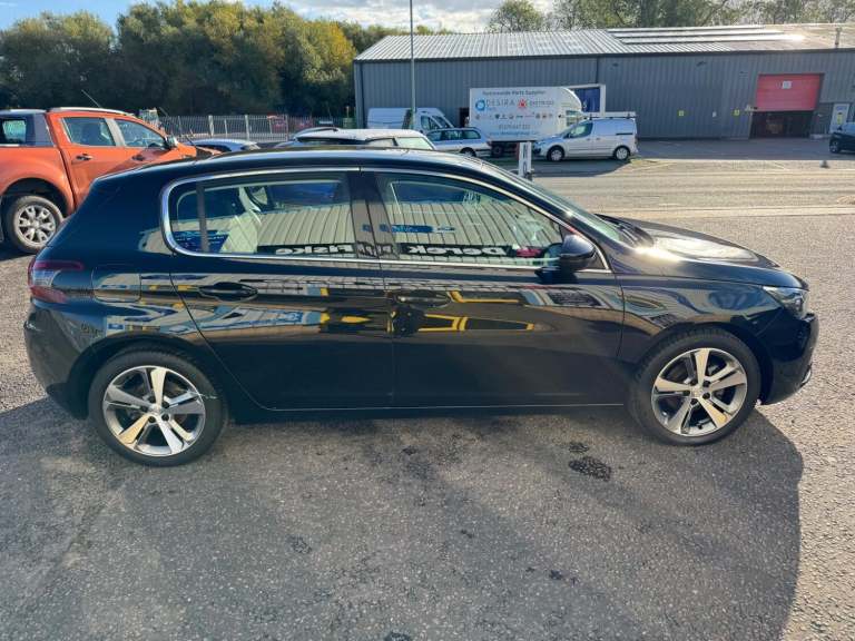 PEUGEOT 308 1.2 PureTech GPF Allure 2018