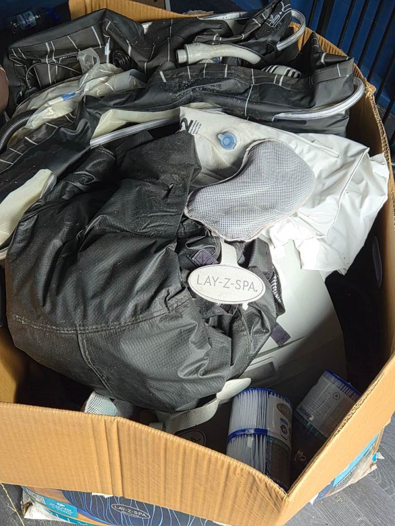 Lazy spa hot tub for free