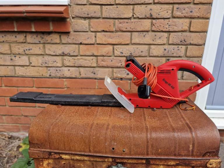 Hedge trimmer