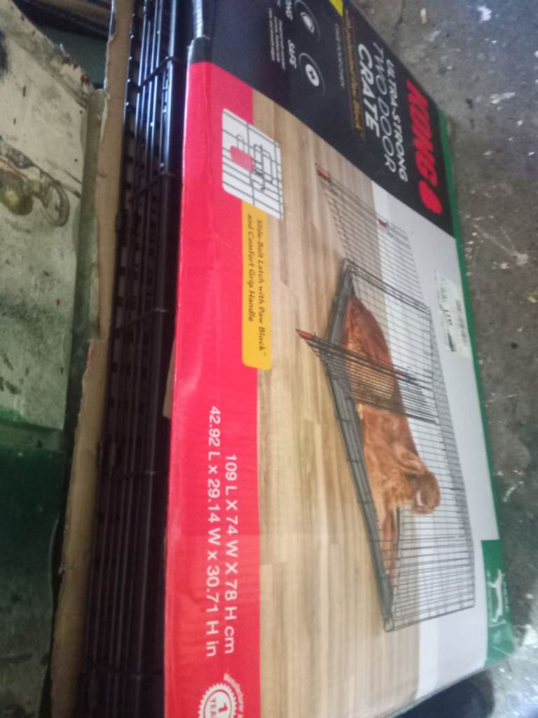 Kong pet crate extra large as good as new comes with origonal box
