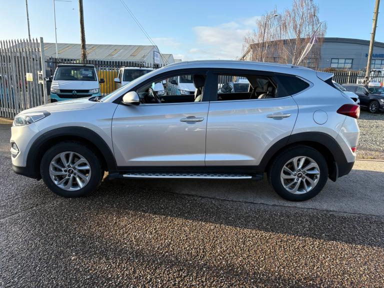 2015 Hyundai TUCSON 1.7 CRDi Blue Drive Premium 5dr 2WD ESTATE Diesel Manual