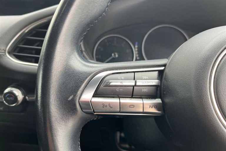 2022 Mazda Mazda3 2.0 E-SKYACTIV G MHEV SPORT LUX 5DR Hatchback Petrol Manual