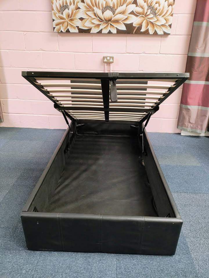 ]] Must Go Every Thing = 3ft Single Leather Bed Frame – Optional Mattress - Black Color ]]