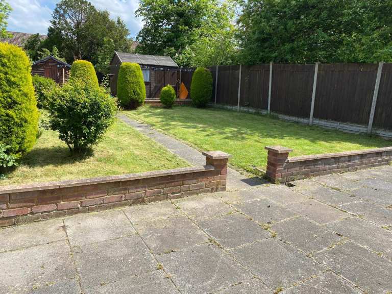  Beautiful Single Room Available – Guildford (Park Barn)