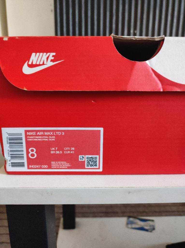NIKE AIR MAX SIZE LTD 3 (7) *****BRAND NEW******