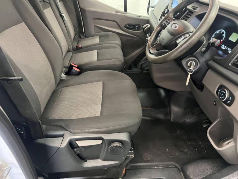 2022 Ford Transit 2.0 EcoBlue 130ps Double Cab Chassis CHASSIS CAB DIESEL Manual