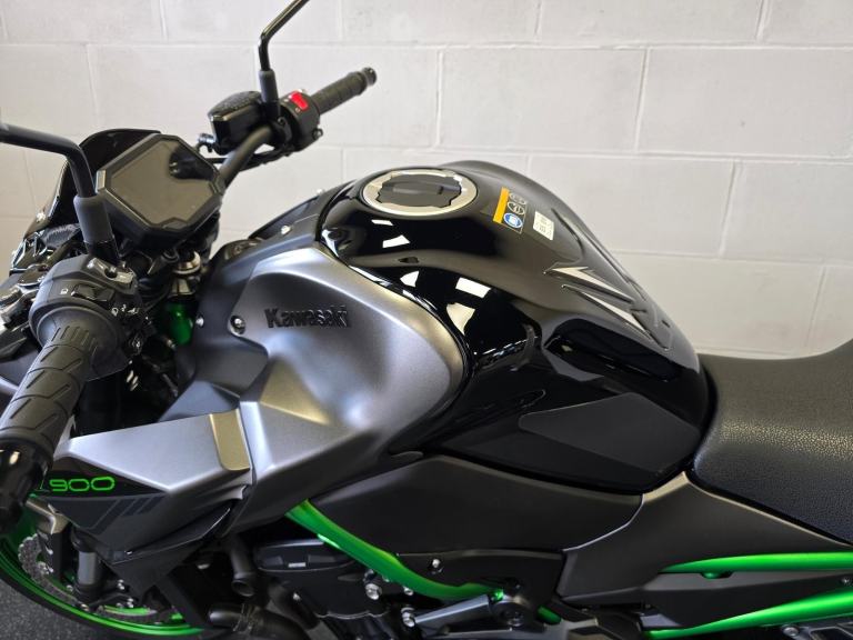 Kawasaki Z900 ZR 