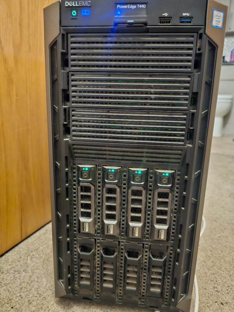 Dell Power Edge T440 tower