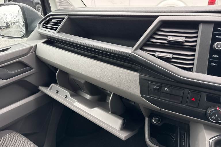 2024 Volkswagen Transporter 2.0 TDI 110 Highline Van Van Manual
