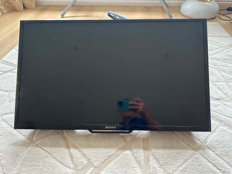 Sony Bravia KDL-32W653D Smart TV – very  Condition