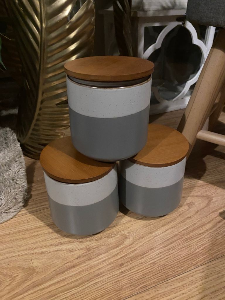Canister Storage