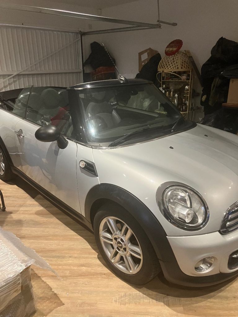 Mini, CONVERTIBLE, Convertible, 2013, Manual, 1598 (cc), 2 doors