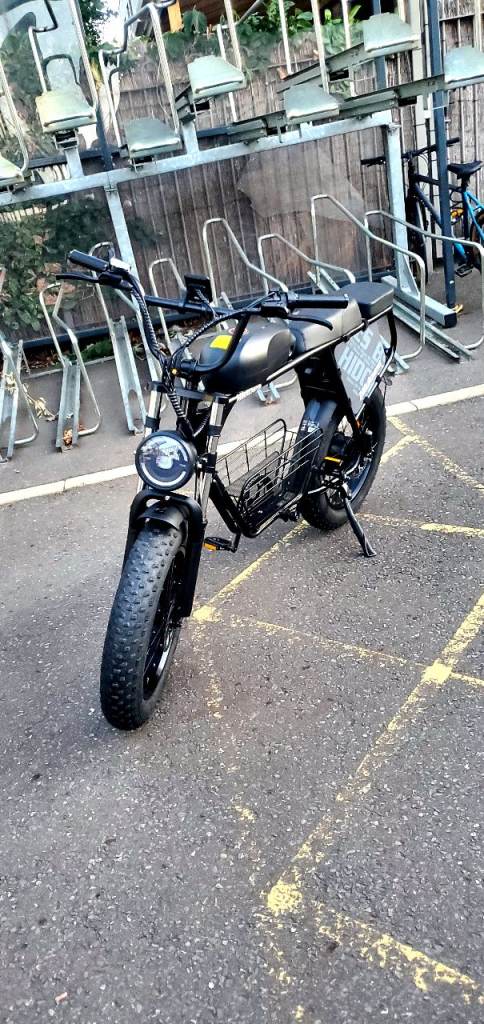 Electric bike, dual battery,  33.5ah, super powerful 