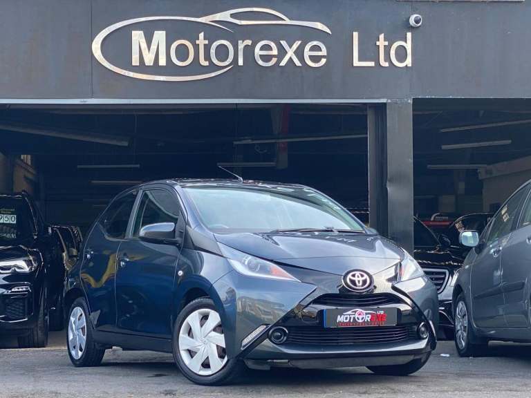 2016 Toyota AYGO 1.0 VVT-i x-play x-shift Euro 5 5dr Euro 5 HATCHBACK Petrol Automatic
