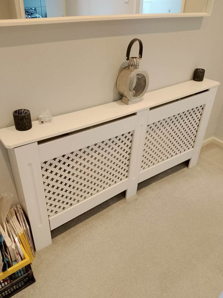 Matt white radiator cover