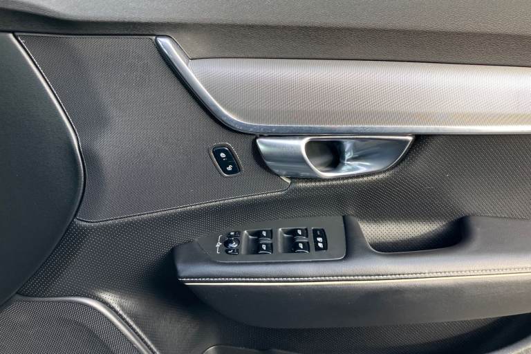 2018 Volvo V90 2.0 D4 R DESIGN 5dr Geartronic Estate DIESEL Automatic