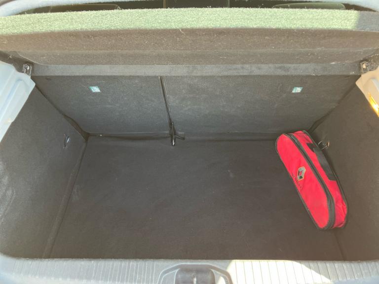 2020 Renault Clio 1.0 SCe 75 Play 5dr Hatchback Petrol Manual