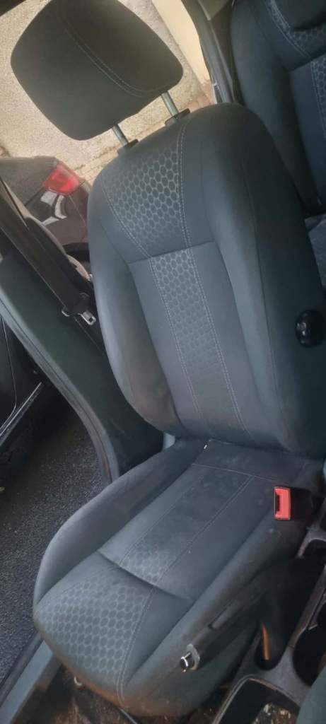 Ford fiesta titanium front and rear seats (heated