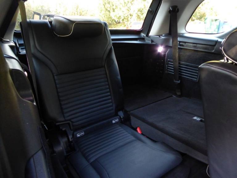 2017 Land Rover Discovery 3.0 TD V6 HSE Luxury SUV 5dr Diesel Auto 4WD Euro 6 (s/s) (258 ps) ESTA...