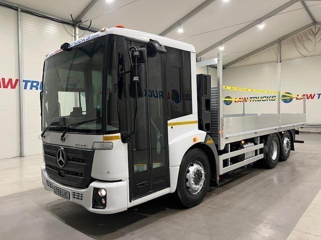 Mercedes-Benz ECONIC 2630 6x2 Dropside Scaffolding Truck