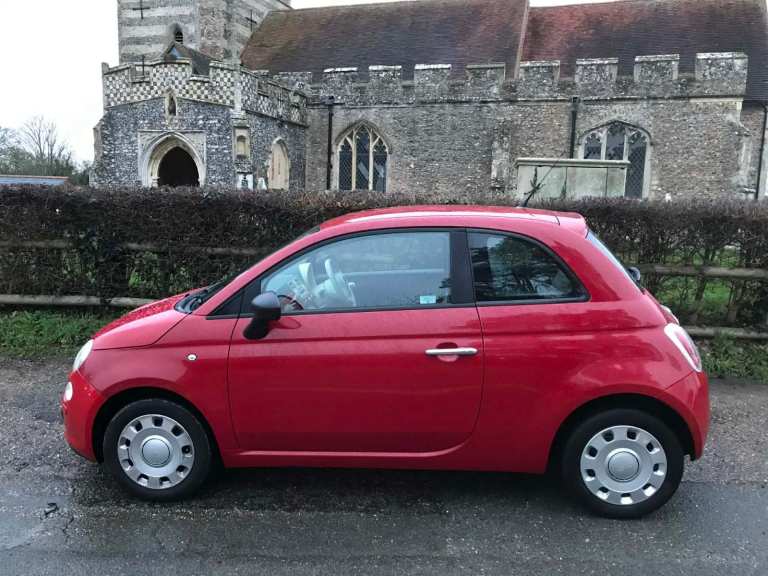 FIAT 500 1.2 pop 84000 miles mot and service history £35 a year tax ULEZ COMPLIANT