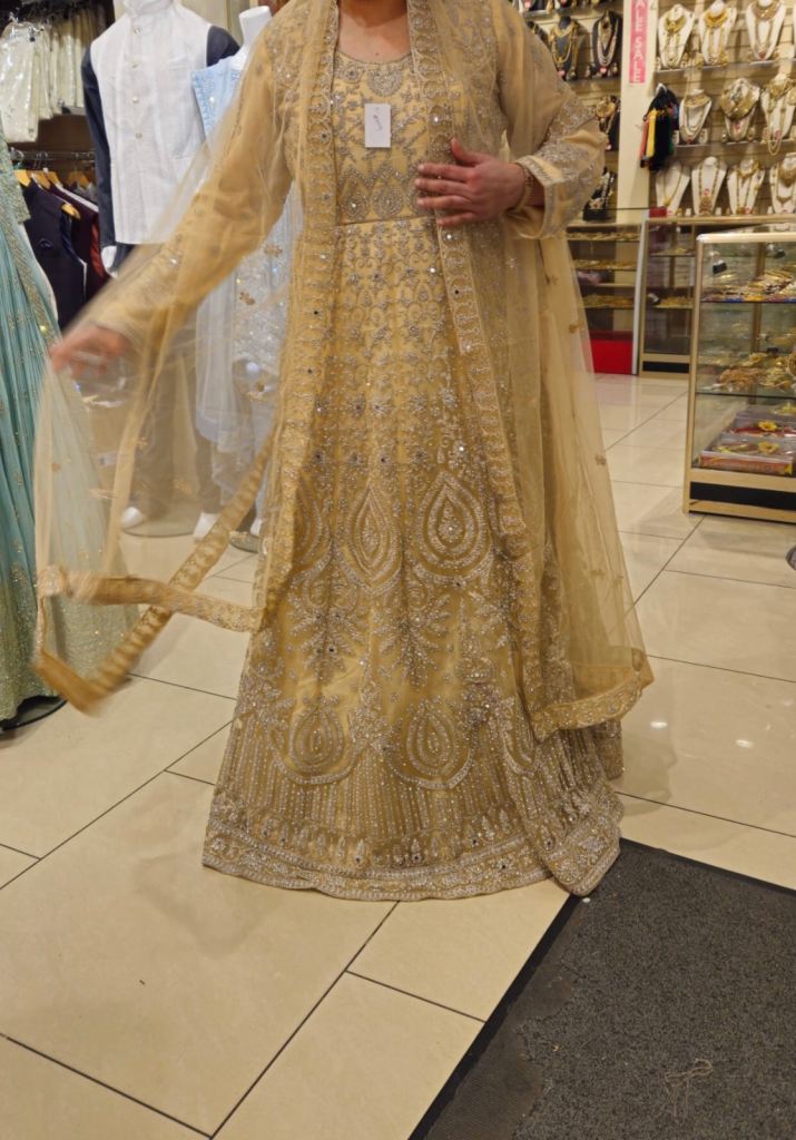 Gold asian wedding/party dress. Size Medium - As Good As New