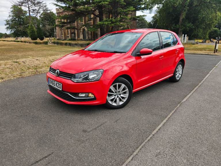Volkswagen polo 1.2tsi se LOWEST INSURANCE GROUP £20 ayear tax economy model face-lift model 