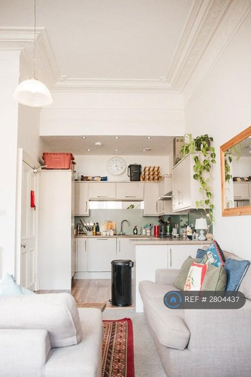 3 bedroom flat in Rosebery Crescent, Edinburgh, EH12 (3 bed) (#2804437)