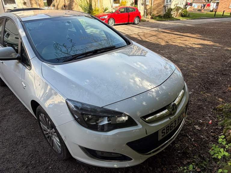 Vauxhall, ASTRA, Hatchback, 2013, Manual, 1398 (cc), 5 doors