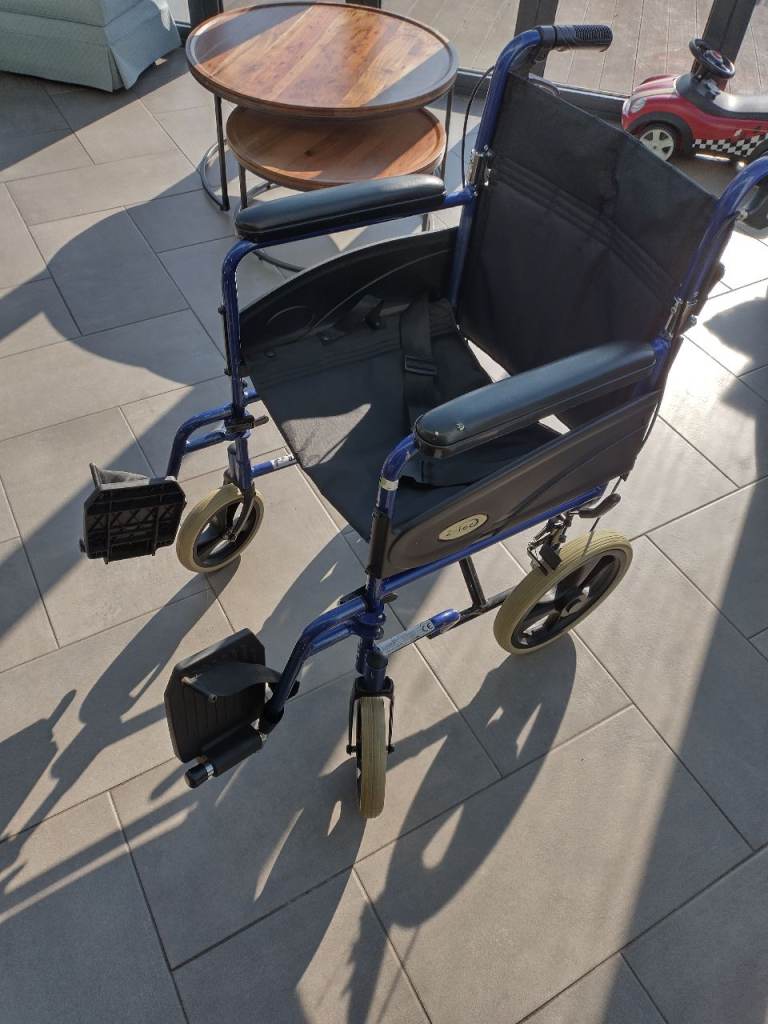 Folding z tec wheel chair