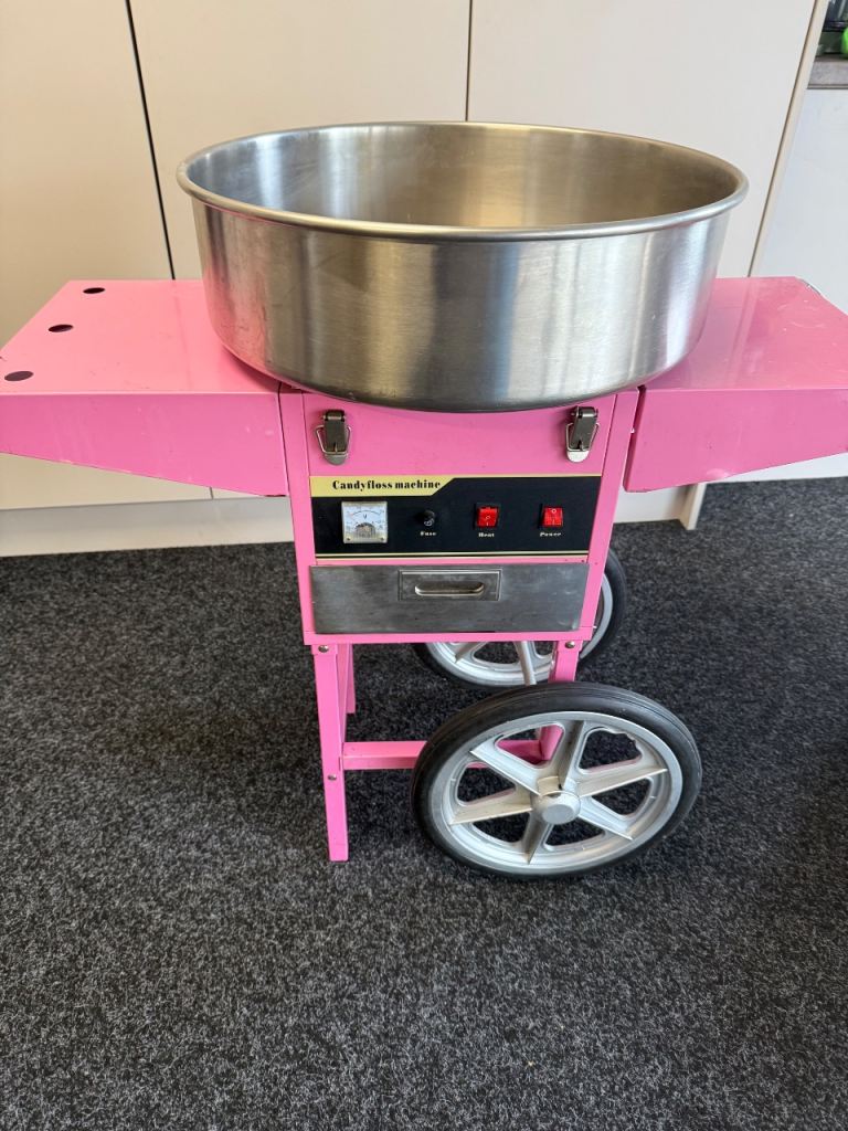 Candyfloss with cart 