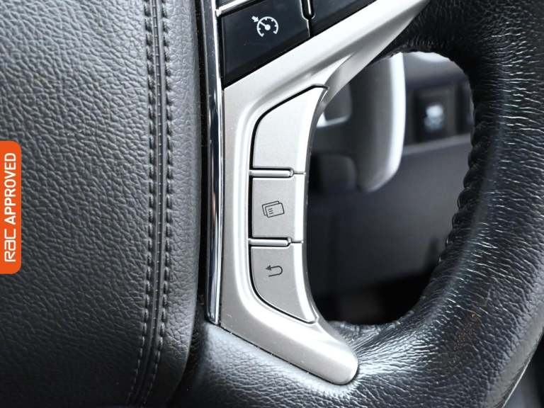 2019 Mitsubishi L200 2.2 DI-D DC Barbarian Pickup Double Cab 4dr Diesel Auto 4WD Euro 6 (s/s) (1 ...