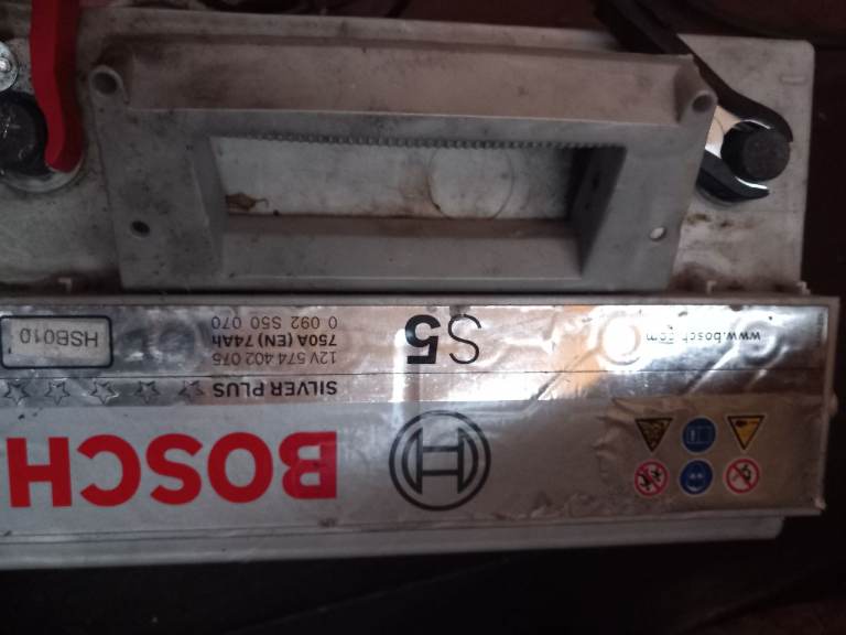 Bosch 12 v battery  S5 silver plus 
