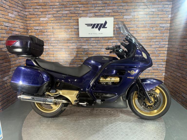 Honda ST1100 PAN EUROPEAN - NATIONWIDE DELIVERY - 3 MONTH WARRANTY 