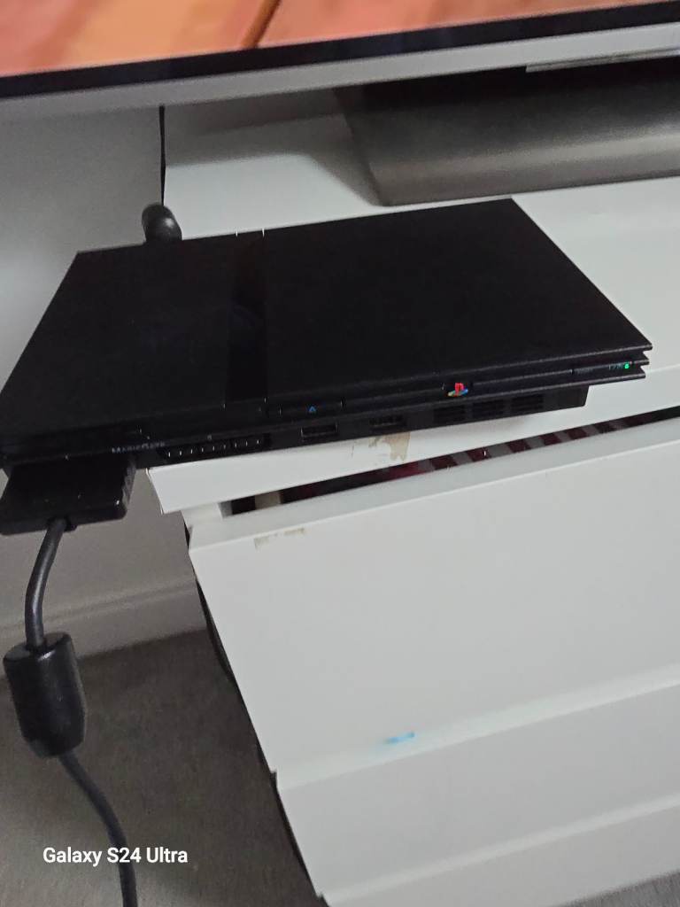 PlayStation 2 slim 