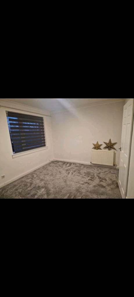 Back on the market 2 bedroom flat available 