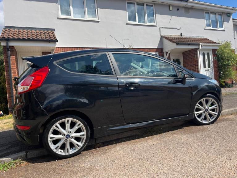 Ford FIESTA Hatchback, 2015, Manual, 1L petrol 998 (cc), 3 doors