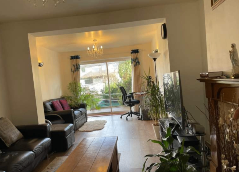 Modern 5-Bedroom House | Furnished | Fitted Kitchen | Woodland Avenue, Fishponds, Bristol - BS15