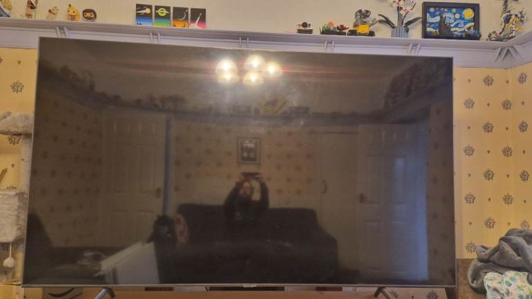85 inch samsung Tv