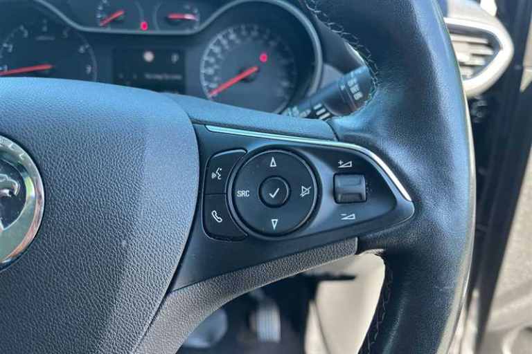 2022 Vauxhall Crossland 1.2 Turbo Ultimate SUV 5dr Petrol Auto Euro 6 (s/s) (130 ps) SUV Petrol A...