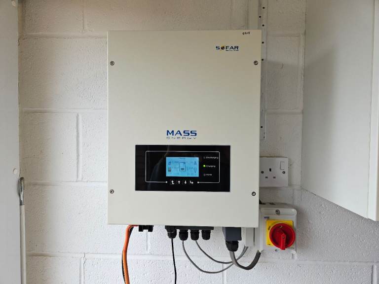 Solar Battery Charger/Inverter (Sofar ME3000SP)